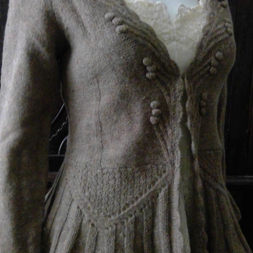 Lovely Anthropologie Wool sweater small